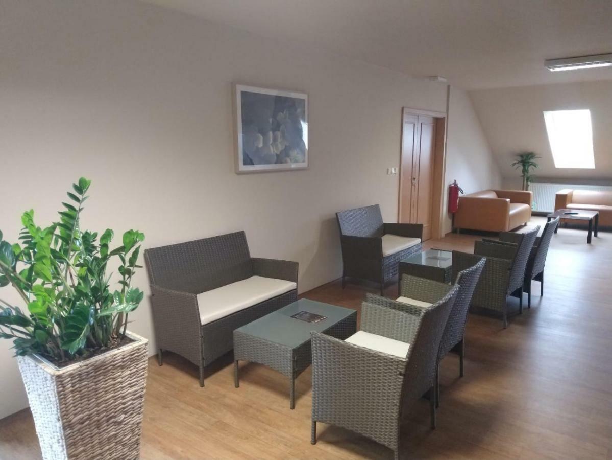 Farma Mysore Hotell Moravany  Eksteriør bilde