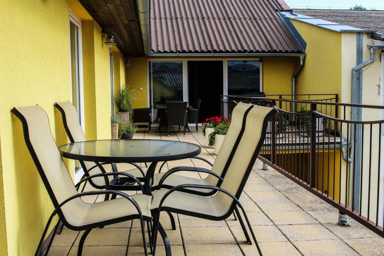 Farma Mysore Hotell Moravany  Eksteriør bilde